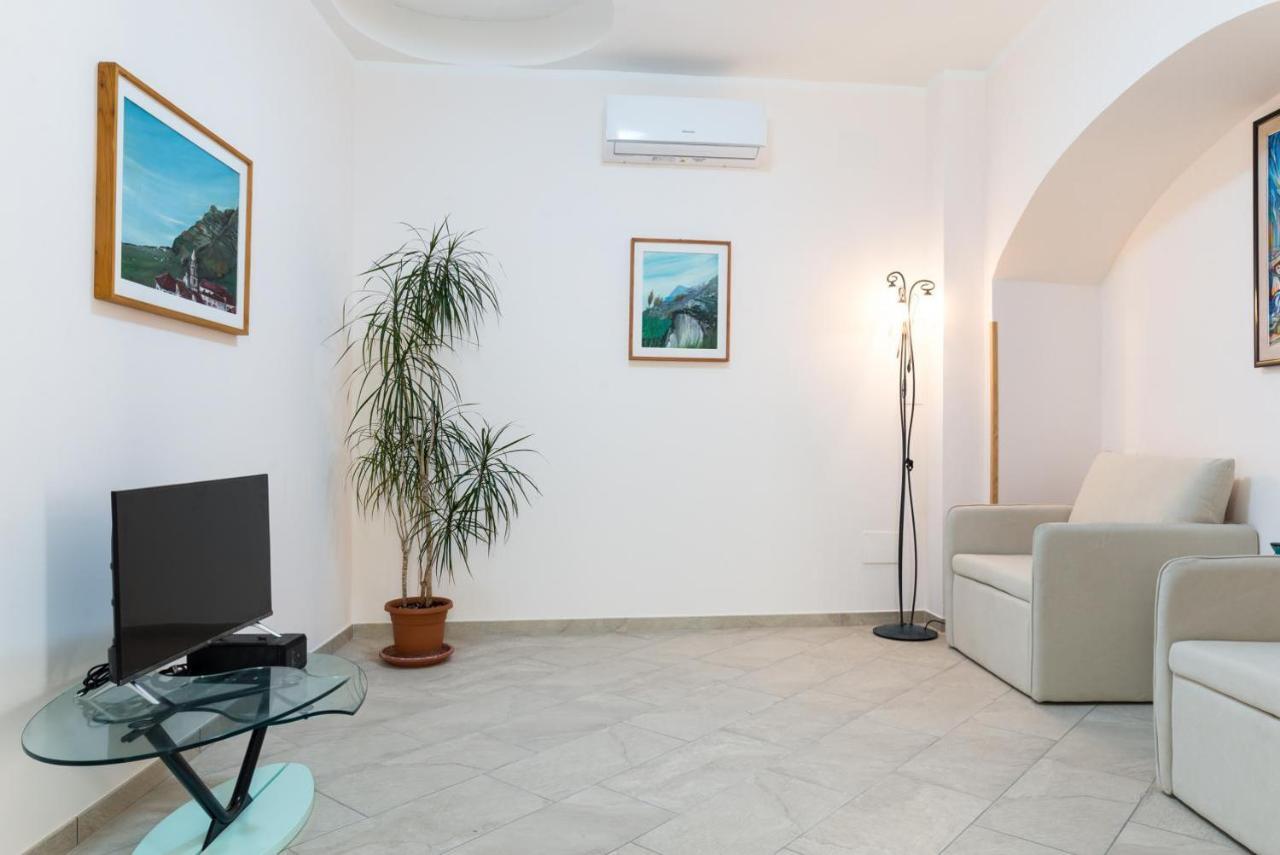 casa vacanza Rosy di Guida Rosy Giungano Esterno foto